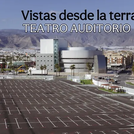 Atico Junto Al Teatro Auditorio De Apartment